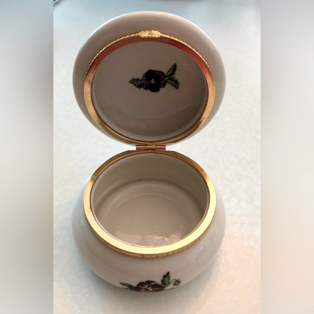 PartyLite Porcelain Round Jewelry Trinket Box - Picture 4 of 10